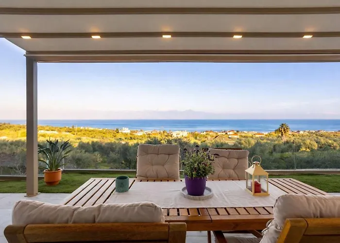 Petra & Thea - Seaview Stylish Getaways Villa