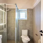 Willa Petra & Thea - Seaview Stylish Getaways