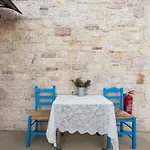 Petra & Thea - Seaview Stylish Getaways Chrani