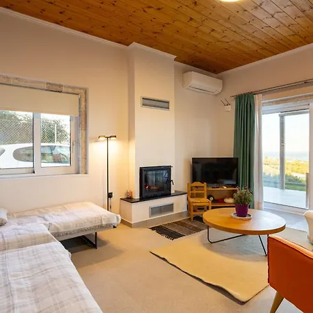 Petra & Thea - Seaview Stylish Getaways Chrani