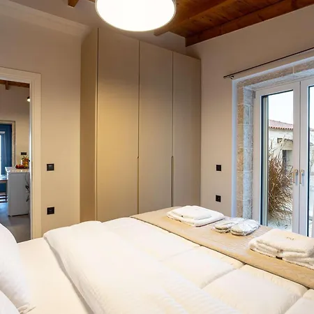 Petra & Thea - Seaview Stylish Getaways Vila