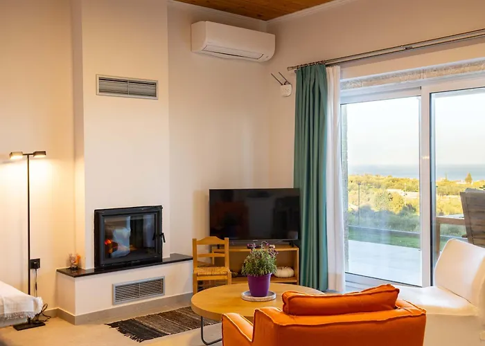 Petra & Thea - Seaview Stylish Getaways Villa *